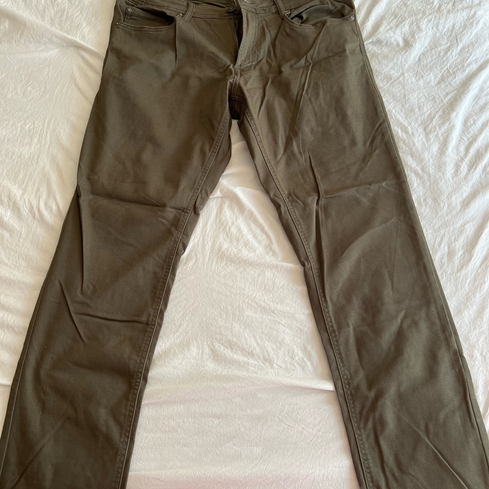 Men's Olive Jeans